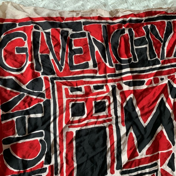 Vintage Givenchy woman’s scarf black and red made in Italy - Picture 2 of 12
